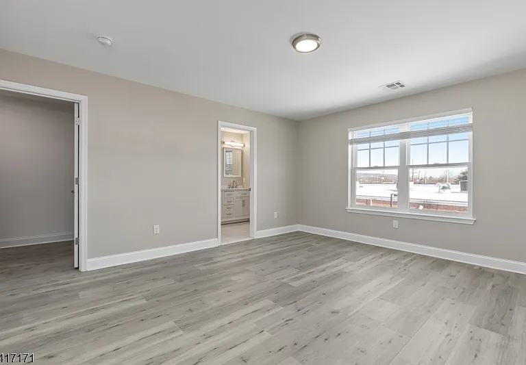 156 N Auten Ave — Photo 19