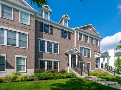 1972 Rhettsbury St, Carmel, IN, 46032