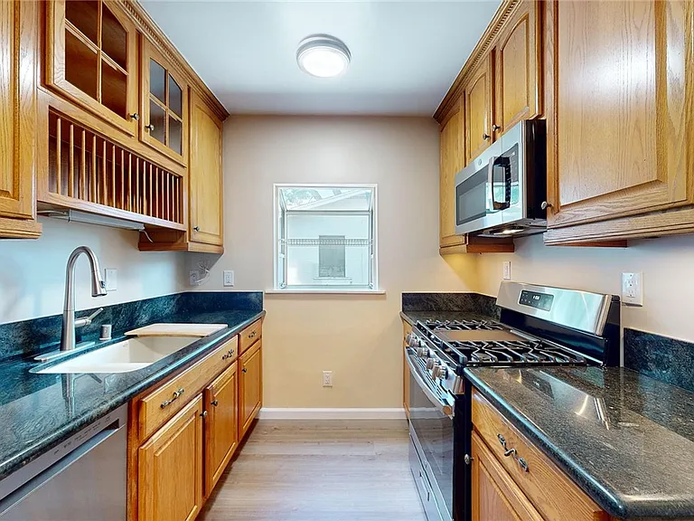 135 N Naomi St — Photo 12