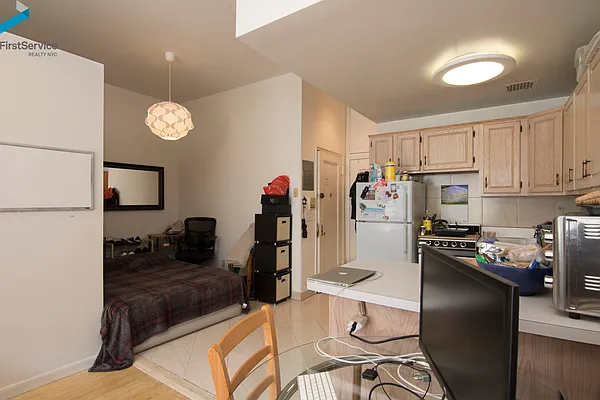 Rented by FirstService Realty (legacy) | media 20