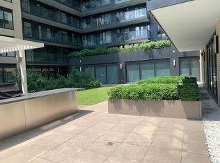 543 Richmond St W #402, Toronto, ON M5V0W9