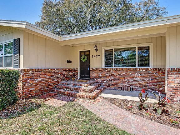 2nd image of 2427 Jose Cir S
