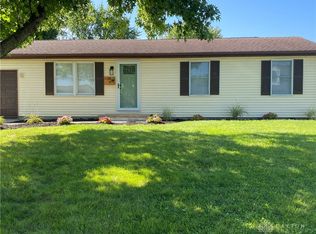 108 Phelps Farm Cir, Englewood, OH