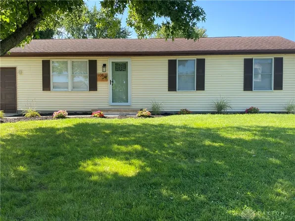 108 Phelps Farm Cir, Englewood, OH 45322