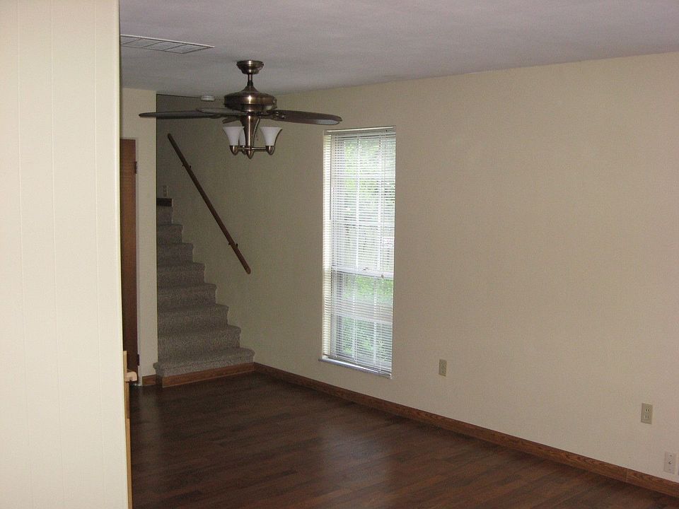 2nd image of 34 Berkshire Dr