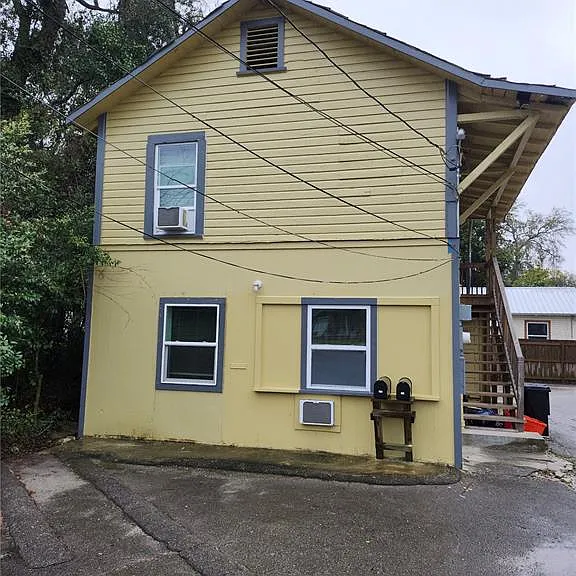 421 NW 10th Ave — Photo 11