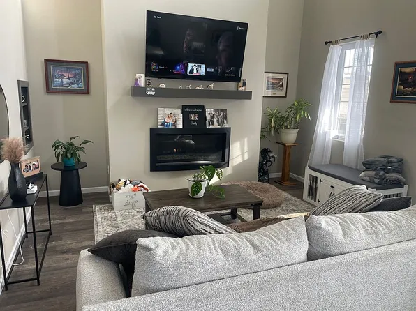 3313 5th Way E, West Fargo, ND 58078