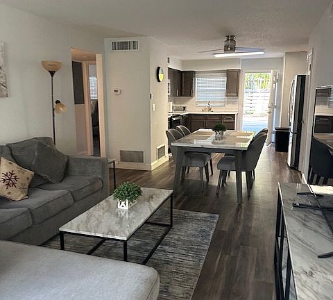 2nd image of 1055 S Kentucky Ave #1-2-4