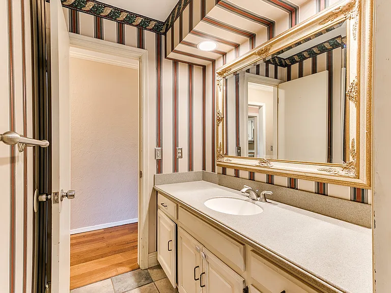 6313 Avalon Ln — Photo 39