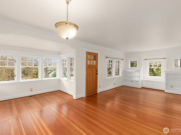 3rd image of 105 N 84th Street
