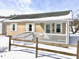 2231 Hoge Ave, Zanesville, OH 43701