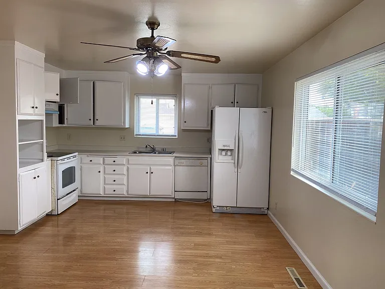 5278 Dupont Ave — Photo 3