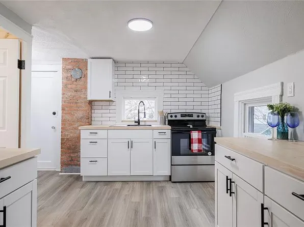 26 Raymond St Unit 2, Rochester, NY 14620