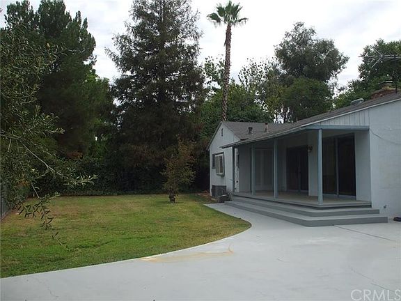 5th image of 535 E Mariposa Dr