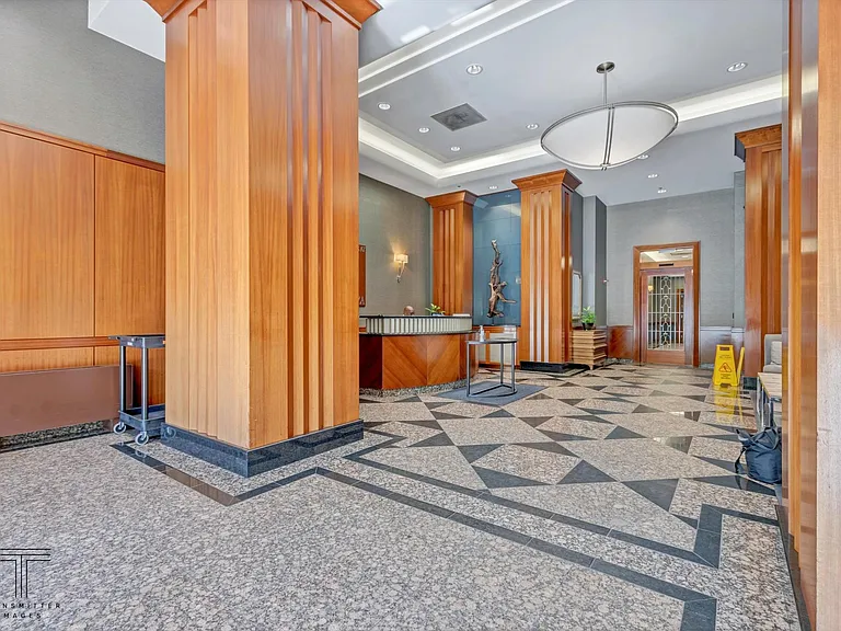 545 N Dearborn St #2503 — Photo 23
