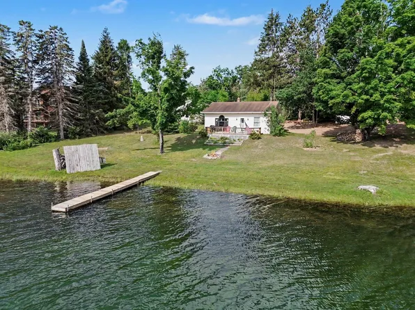 2705 W Dixon Lake Dr, Gaylord, MI 49735