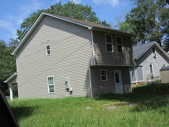 2nd image of 327 27th St