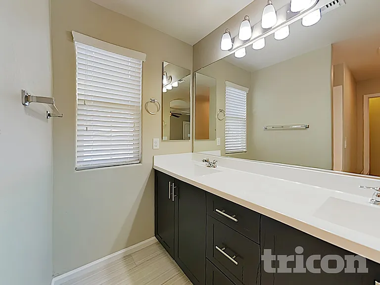 12550 W Hummingbird Ter — Photo 10
