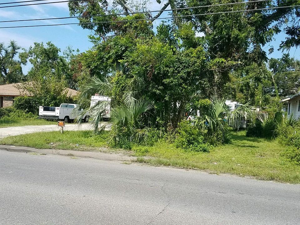 1st image of 811 Sherman Ave