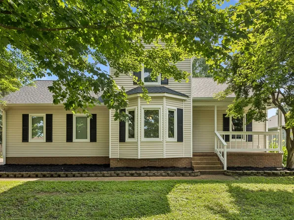 705 Murray Dr, Columbia, TN 38401
