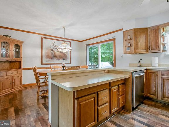 2nd image of 2540 Dartmouth Woods Rd