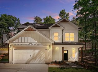 3035 Hamilton Rd, Cumming, GA 30041