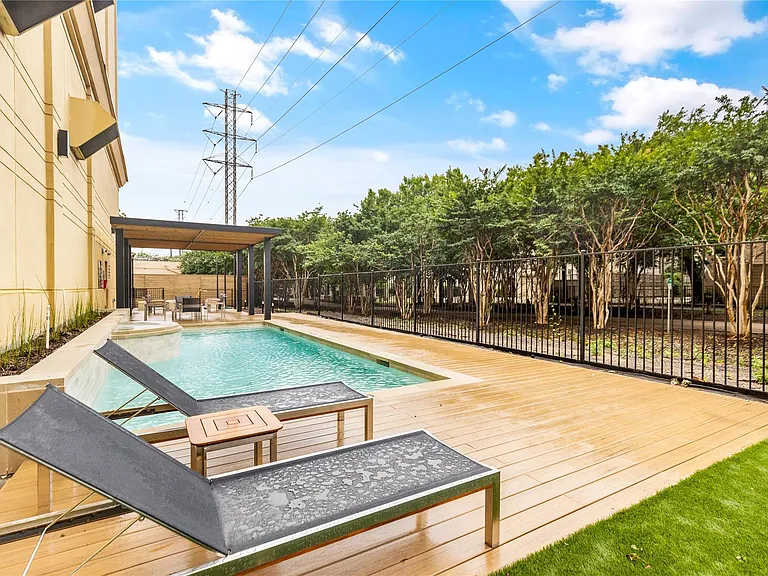 4611 Travis St #808A — Photo 18