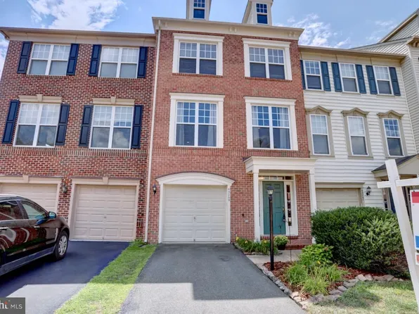 43269 Sunderleigh Sq, Ashburn, VA 20148