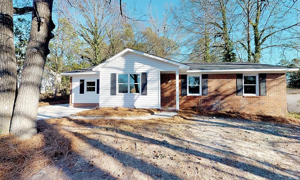 1st image of 225 Westmont Dr