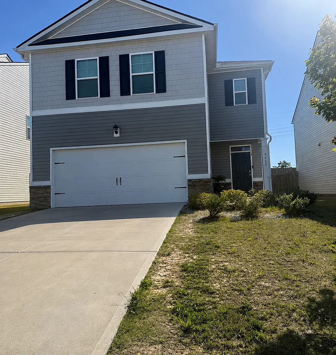 4 bed, 2176 sqft, $1,900 — Photo 1