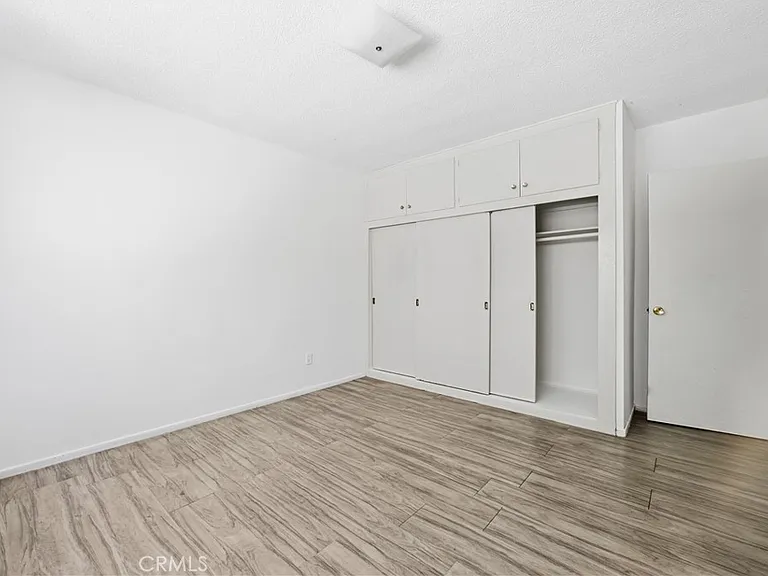 5168 Yarmouth Ave #16 — Photo 5