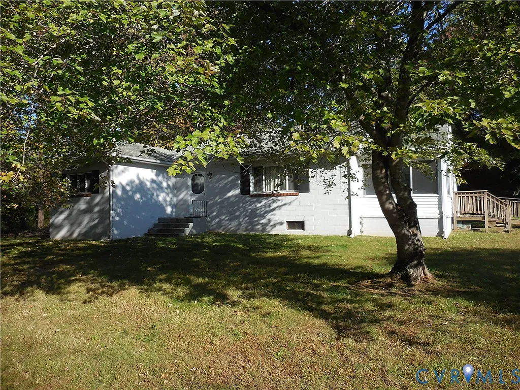 2 bed, 1.0 bath, 1274 sqft, $1,800 — Photo 4