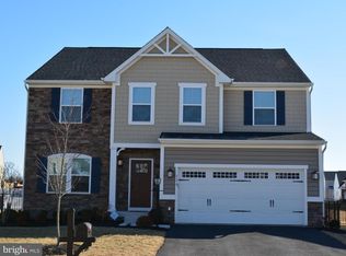 128 Cabbage White Dr, Lake Frederick, VA 22630