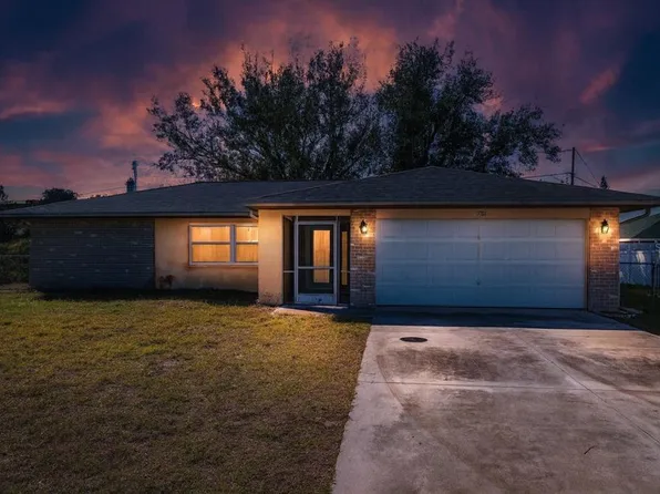 781 Missouri Rd, Venice, FL 34293