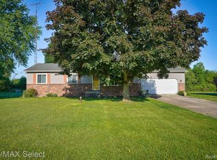 8577 Tim Tam Trl, Flushing, MI 48433