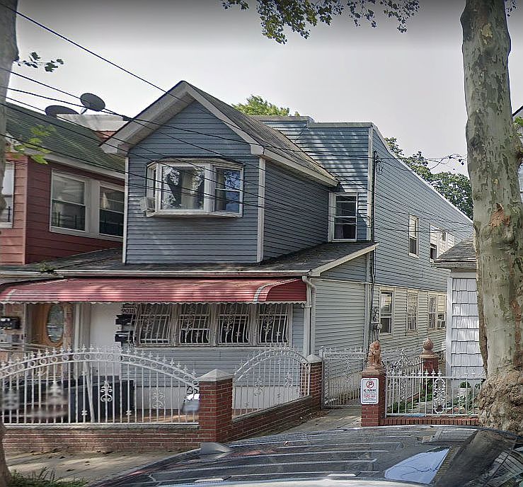 2nd image of 9018 172nd St