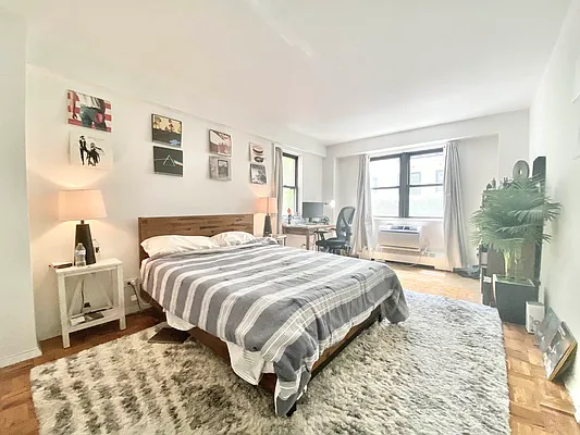 Rented by Bond New York | media 55