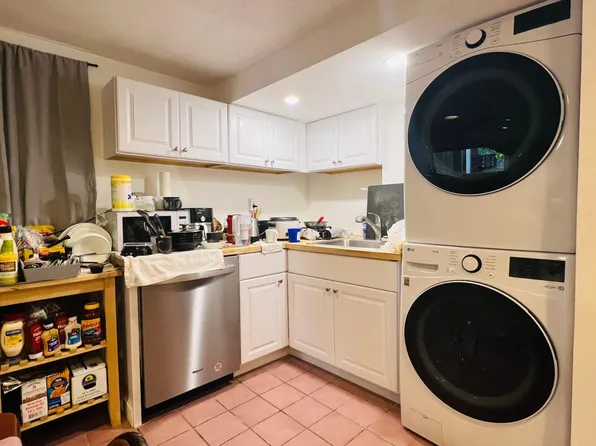 166-168 Auburn St #168B, Cambridge, MA 02139