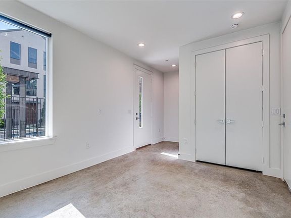 2nd image of 4426 Cabell Dr #1002