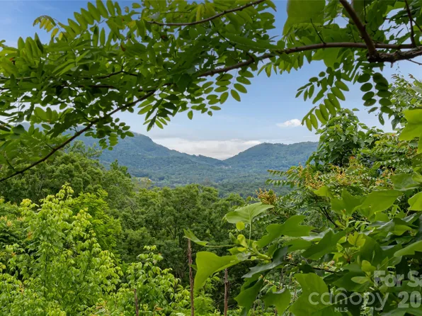 22 Samuel Ashe Dr #45, Asheville, NC 28805