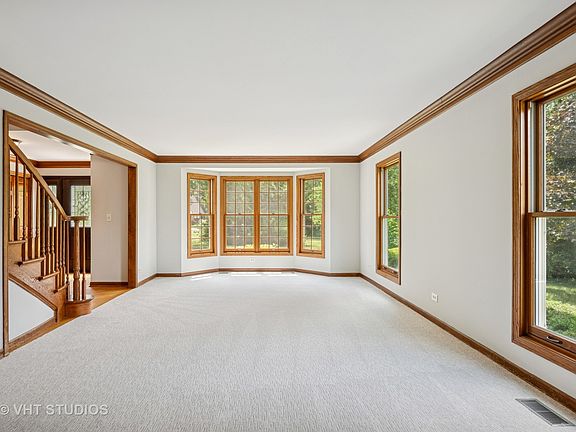 4th image of 4 Taynton Ln