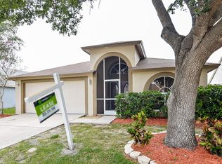 1406 Lakehurst Way, Brandon, FL 33511