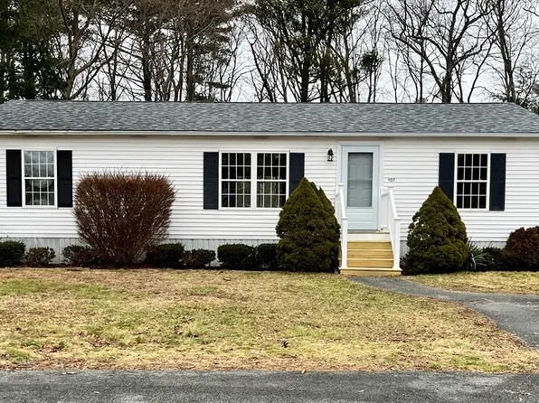 50 Highland St #107, Taunton, MA 02780