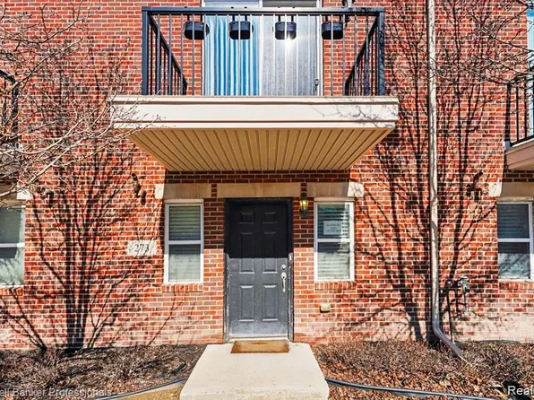 273 E Palmer St, Detroit, MI 48202