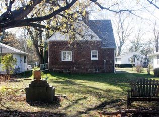 609 W Van Buren St, Paris, IL 61944