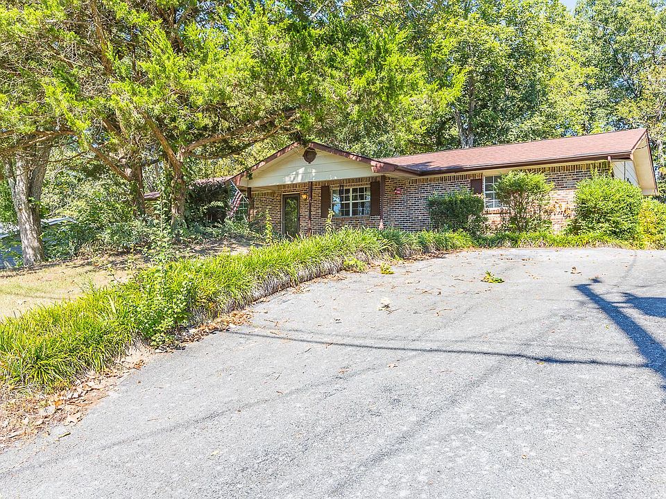 1st image of 112 Brownwood Cir