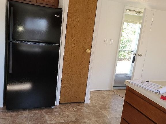 3rd image of 3914 Gold Ave
