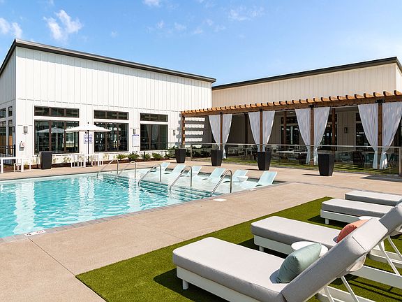 Resort-style Swimming Pool with Sundeck