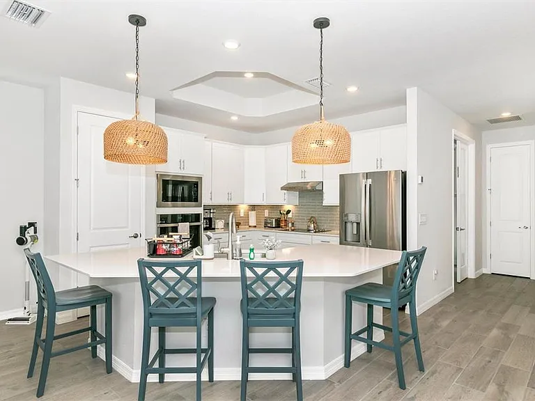 17672 Santorini Ct — Photo 10