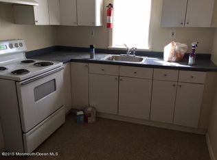 58 2nd Ave, Toms River, NJ 08757